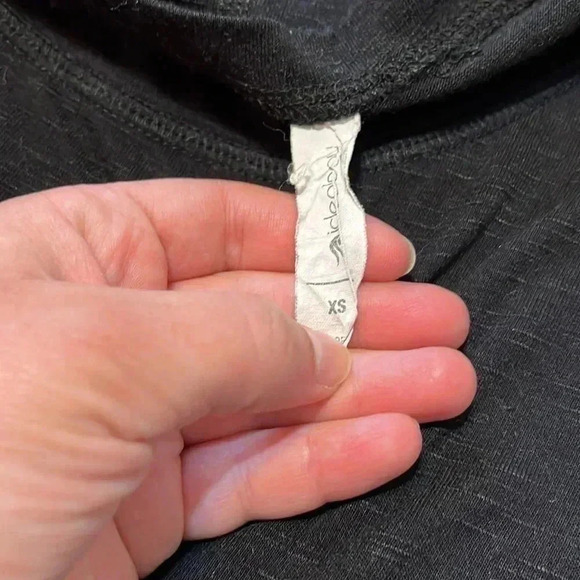 XS Black Ideology Short Sleeve Workout T-Shirt - Picture 4 of 5